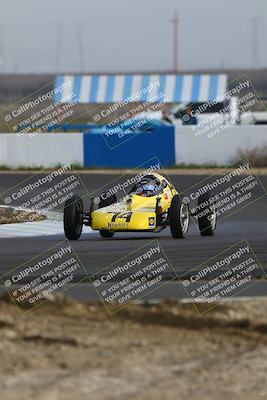 media/Mar-16-2025-CalClub SCCA (Sun) [[e72803ec8c]]/Group 3/Qualifying (Turn 1)/